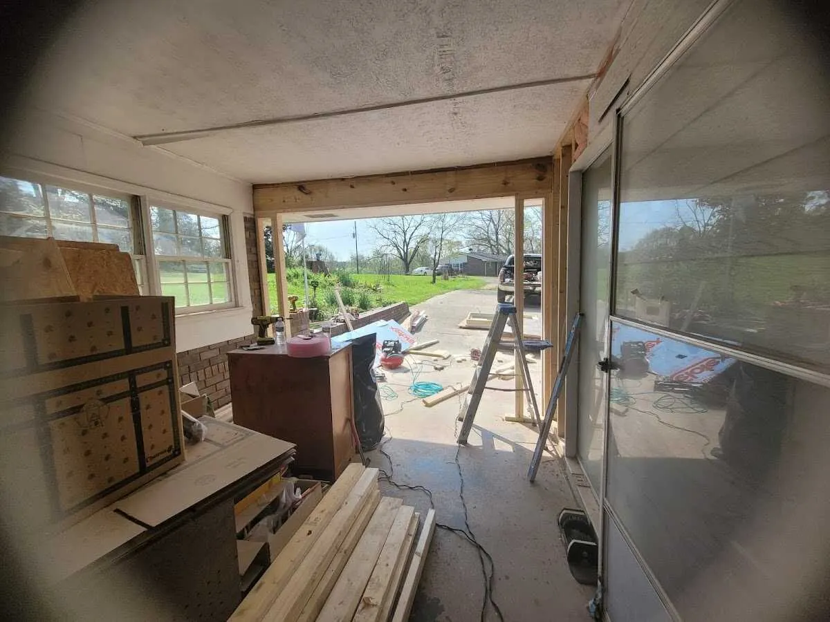 Air movers and dehumidifier for Drying & Dehumidification in Southampton